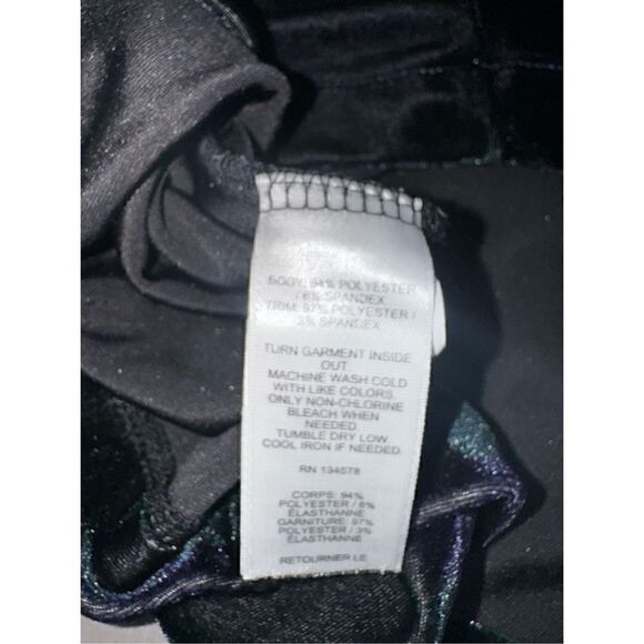 Vineyard Vines velvet plaid top Small - Picture 7 of 7